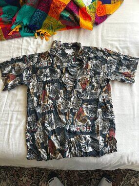 Men's small hawaiian shirt